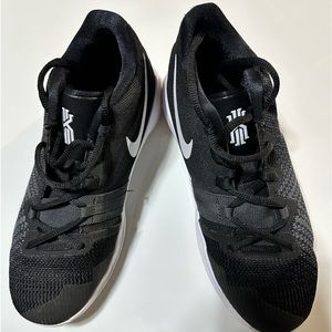 Nike Basketball Shoes never worn outside of gym floor like new condition